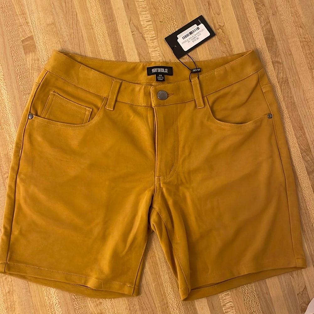 NWT Steele Short (28)